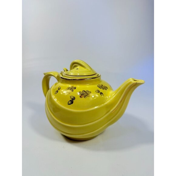 Hall Teapot Vintage #0799 Canary With Gold Trim Leaves & Acorns Hook Lid 6 Cups - Picture 3 of 16